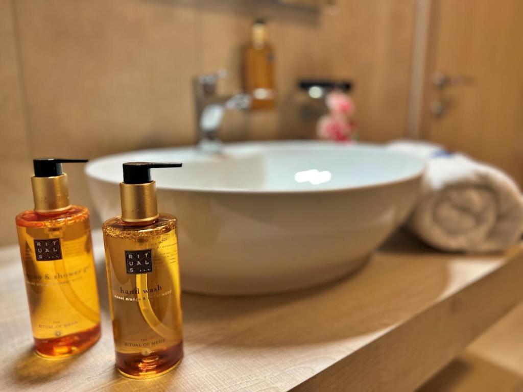 Hotel Condor Tulcea Extérieur photo