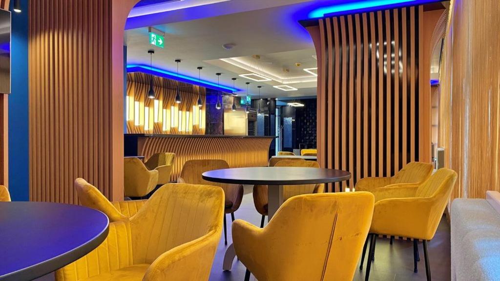 Hotel Condor Tulcea Extérieur photo