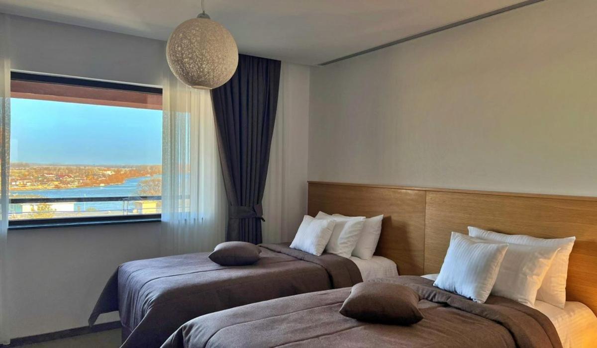 Hotel Condor Tulcea Extérieur photo