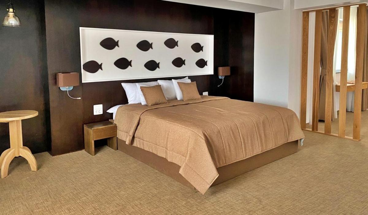 Hotel Condor Tulcea Extérieur photo